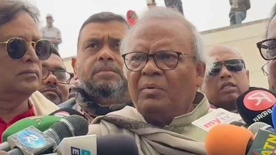 তারেক রহমান যেকোনো আসন থেকে নির্বাচনে অংশ নেওয়ার যোগ্যতা রাখেন: রিজভী